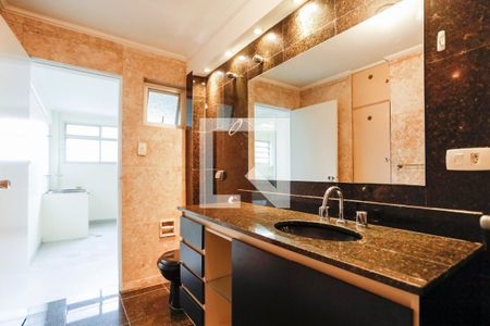 Apartamento à venda com 256m², 4 quartos e 3 vagasBanheiro Social