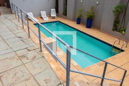 Apartamento à venda com 296m², 4 quartos e 3 vagas Apartamento à venda com 296m², 4 quartos e 3 vagasÁREA COMUM - PISCINA