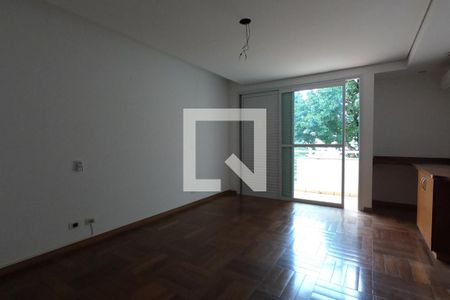 Casa para alugar com 360m², 4 quartos e 4 vagas