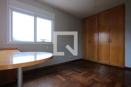 Casa para alugar com 360m², 4 quartos e 4 vagas