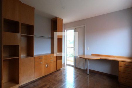 Casa para alugar com 360m², 4 quartos e 4 vagas