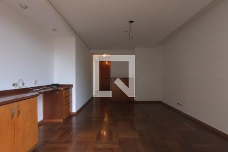 Casa para alugar com 360m², 4 quartos e 4 vagas