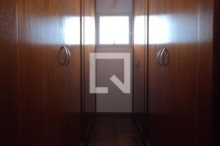 Casa para alugar com 360m², 4 quartos e 4 vagas