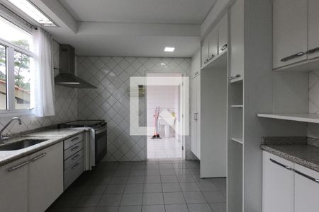 Casa para alugar com 360m², 4 quartos e 4 vagas