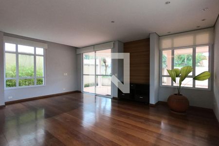 Casa à venda com 4 quartos, 360m² em Jardim Leonor, São Paulo