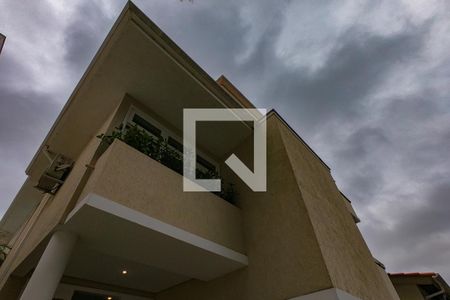 Casa para alugar com 360m², 4 quartos e 4 vagas