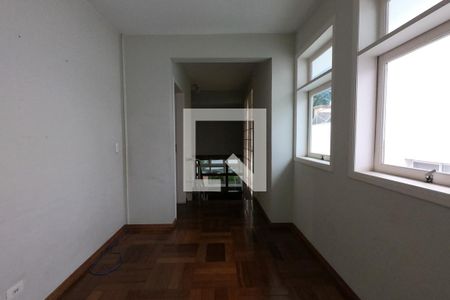 Casa para alugar com 360m², 4 quartos e 4 vagas