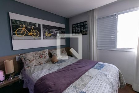 Apartamento à venda com 64m², 2 quartos e 2 vagasSuíte