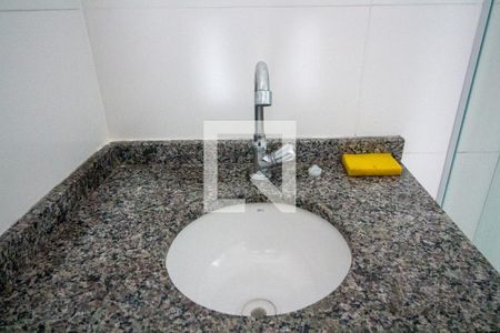 Banheiro de apartamento para alugar com 1 quarto, 35m² em Vila Esperança, São Paulo