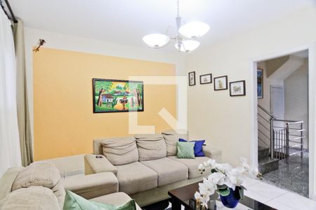 Sala de casa à venda com 4 quartos, 180m² em Jardim Santa Inês, São Paulo