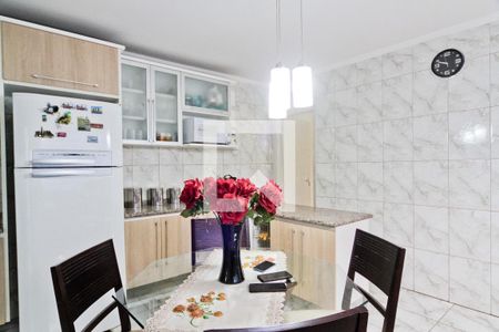 Casa à venda com 180m², 4 quartos e 2 vagasCozinha