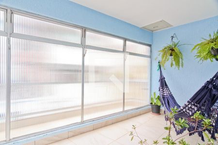 Casa à venda com 180m², 4 quartos e 2 vagasVaranda