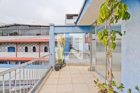 Casa à venda com 180m², 4 quartos e 2 vagasVaranda