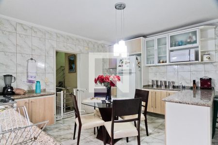 Casa à venda com 180m², 4 quartos e 2 vagasCozinha