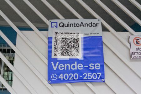 Casa à venda com 180m², 4 quartos e 2 vagasFachada