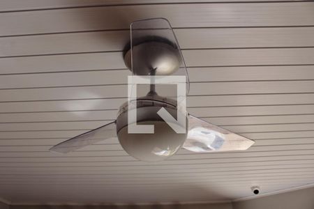 Detalhe da sala de casa para alugar com 2 quartos, 120m² em Jardim Algarve, Porto Alegre