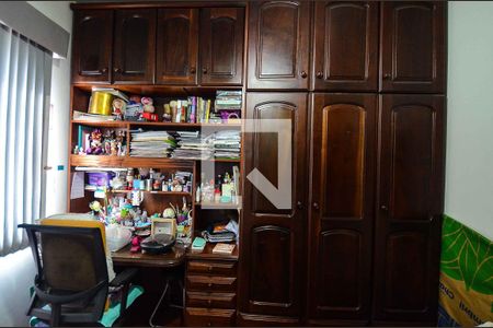 Apartamento à venda com 180m², 4 quartos e 3 vagasQuarto 4