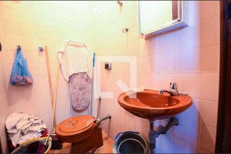 Apartamento à venda com 180m², 4 quartos e 3 vagasBanheiro de Serviço