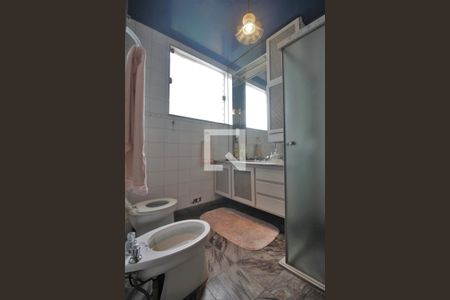 Casa à venda com 650m², 6 quartos e sem vagaBanheiro da Suíte 1