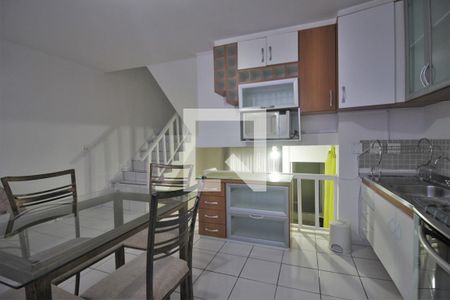 Sala/Cozinha de apartamento para alugar com 1 quarto, 50m² em Vila Tramontano, São Paulo