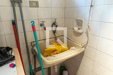 Casa à venda com 69m², 2 quartos e 1 vagaÁrea de Serviço