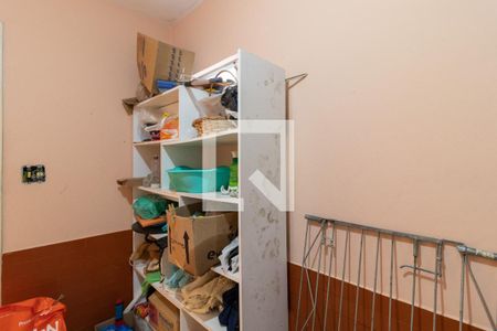 Casa à venda com 69m², 2 quartos e 1 vagaQuarto de Serviço