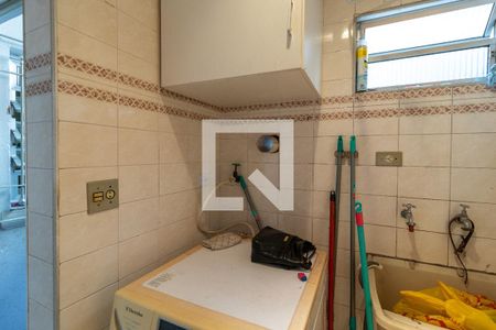 Casa à venda com 69m², 2 quartos e 1 vagaÁrea de Serviço