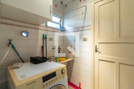 Casa à venda com 69m², 2 quartos e 1 vagaÁrea de Serviço