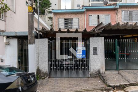 Casa à venda com 69m², 2 quartos e 1 vagaFachada