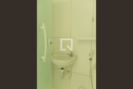 Lavabo de casa de condomínio para alugar com 2 quartos, 68m² em Banco de Areia, Mesquita