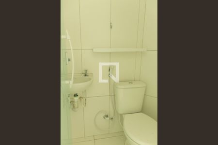 Lavabo de casa de condomínio para alugar com 2 quartos, 68m² em Banco de Areia, Mesquita