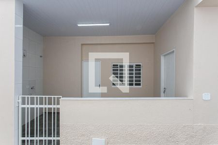 Fachada de casa para alugar com 3 quartos, 70m² em Vila Azevedo, São Paulo