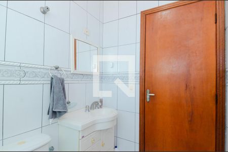 Casa à venda com 205m², 4 quartos e 3 vagasBanheiro da Suíte 1