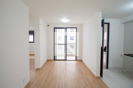 Sala de apartamento para alugar com 2 quartos, 60m² em Centro, Osasco