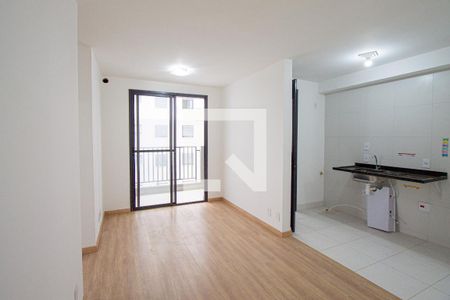 Sala de apartamento para alugar com 2 quartos, 60m² em Centro, Osasco