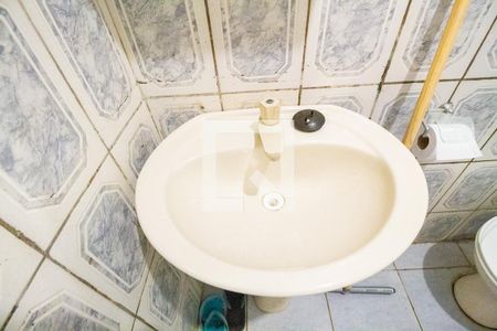 Casa de condomínio para alugar com 70m², 2 quartos e sem vaga Casa de condomínio para alugar com 70m², 2 quartos e sem vagaBanheiro