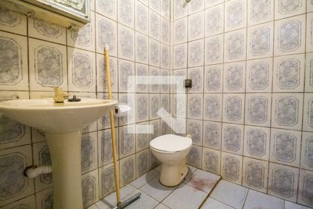 Casa de condomínio para alugar com 70m², 2 quartos e sem vaga Casa de condomínio para alugar com 70m², 2 quartos e sem vagaBanheiro
