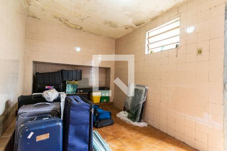 Garagem de casa à venda com 2 quartos, 160m² em Vila Guarani (z Sul), São Paulo