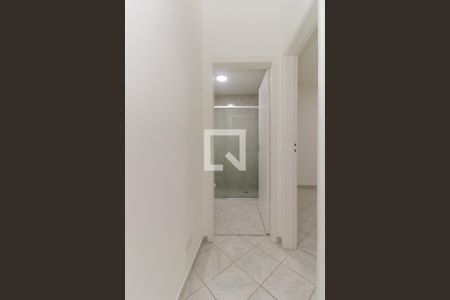 Corredor de apartamento para alugar com 1 quarto, 40m² em Pinheiros, São Paulo