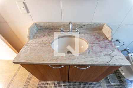 Apartamento à venda com 207m², 4 quartos e 1 vagaBanheiro 2