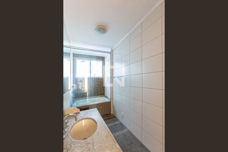 Apartamento à venda com 207m², 4 quartos e 1 vagaBanheiro 2