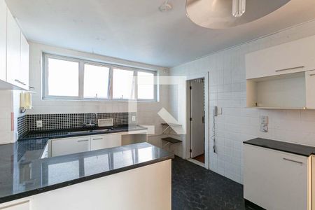 Apartamento à venda com 207m², 4 quartos e 1 vagaCozinha