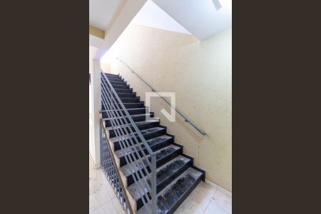 Apartamento à venda com 45m², 2 quartos e sem vagaEscada