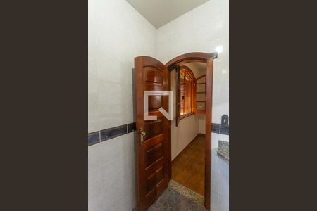 Casa à venda com 503m², 4 quartos e 4 vagas Casa à venda com 503m², 4 quartos e 4 vagasBanheiro da Suíte 2