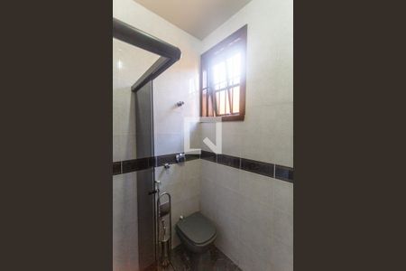 Casa à venda com 503m², 4 quartos e 4 vagas Casa à venda com 503m², 4 quartos e 4 vagasBanheiro da Suíte 2