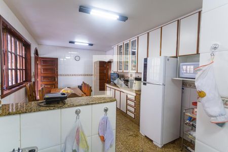 Casa à venda com 503m², 4 quartos e 4 vagas Casa à venda com 503m², 4 quartos e 4 vagasCozinha