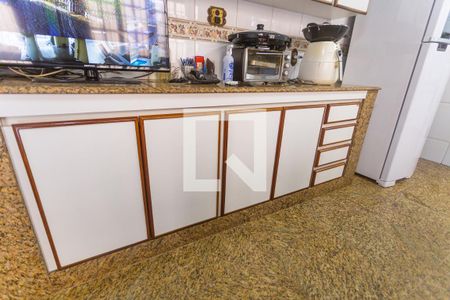 Casa à venda com 503m², 4 quartos e 4 vagas Casa à venda com 503m², 4 quartos e 4 vagasArmário da Cozinha