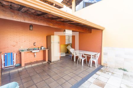 Casa à venda com 503m², 4 quartos e 4 vagas Casa à venda com 503m², 4 quartos e 4 vagasÁrea da Churrasqueira