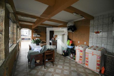 Casa à venda com 100m², 3 quartos e 2 vagasÁrea de Serviço