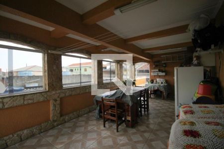 Casa à venda com 100m², 3 quartos e 2 vagasÁrea de Serviço